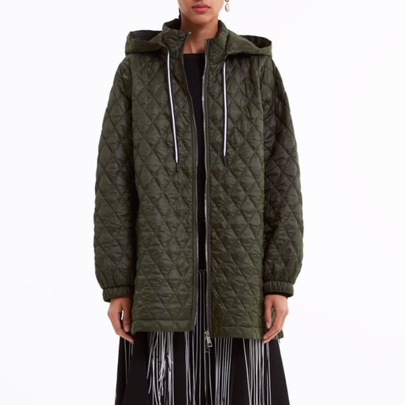 Zara Coat Women’s Small Hooded Puffer Jacket Green Quilted Lightweight - Picture 1 of 7